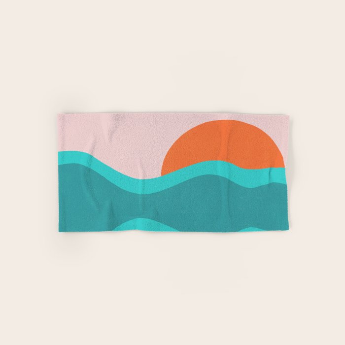 pink skies & surf Bath Towel Gallery Image 1
