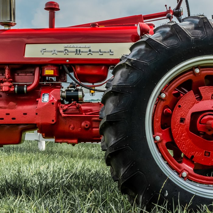 Vintage IH Farmall 450 Side View Red Tractor Coffee Mug Gallery Image 2