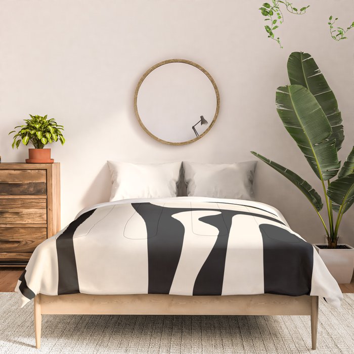 Mid Century Modern Abstract Kwaito Pattern in Black and Cream Comforter Gallery Image 3