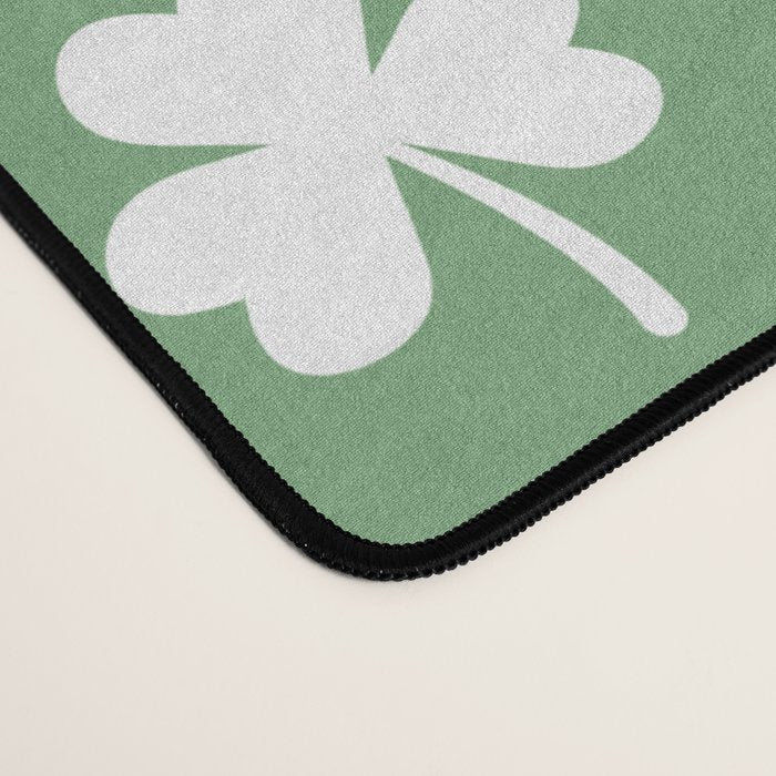 Shamrock Checkered Pattern Desk Mat Gallery Image 4