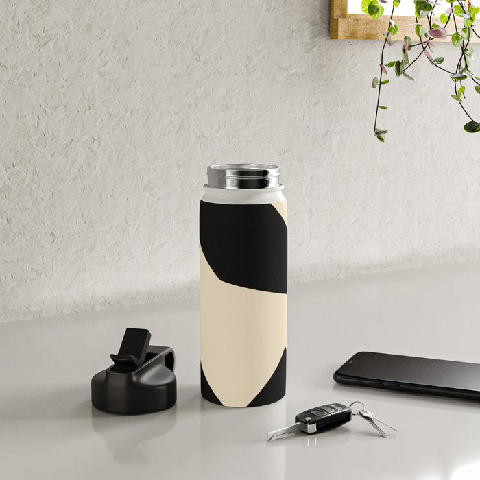 Minimalist 106 Water Bottle Gallery Image 4