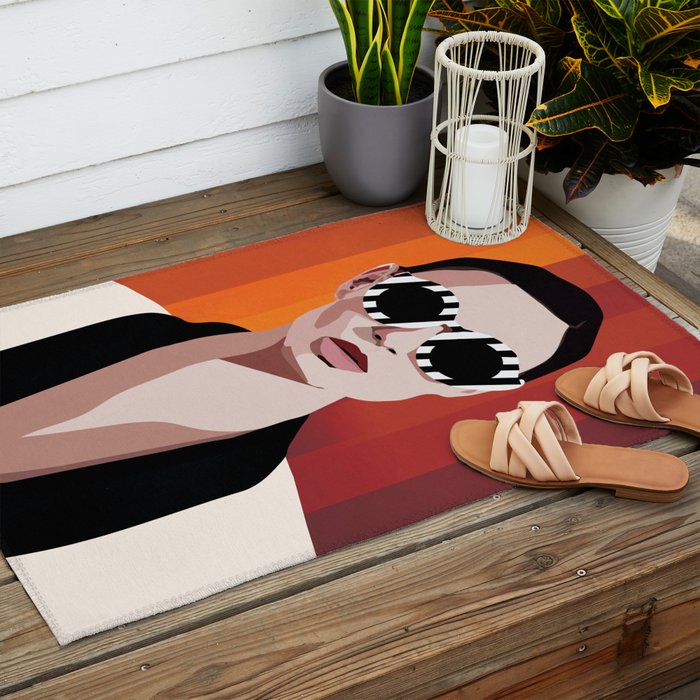 The Face of Fashion 6 Outdoor Rug Gallery Image 2