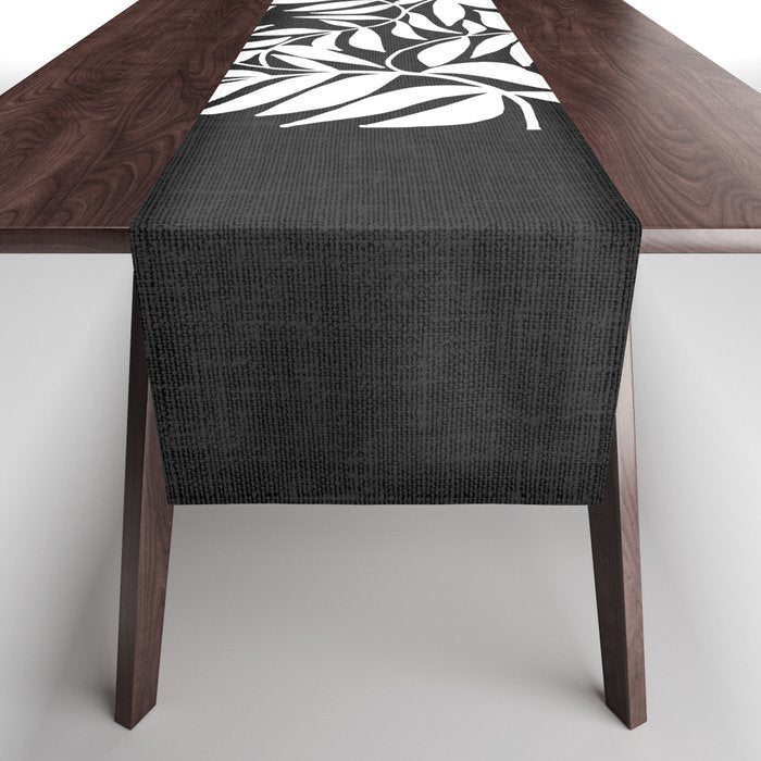Triple Lip Vining Tulip ii Table Runner Gallery Image 1