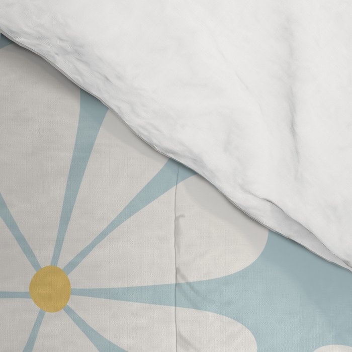 Retro Daisy Pattern - Pastel Blue Comforter Gallery Image 4