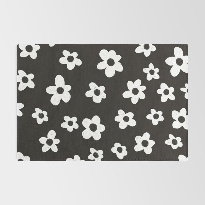 Black garden Rug Gallery Image 2