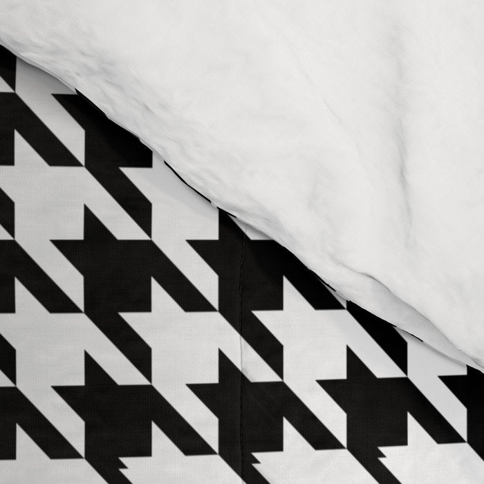 Houndstooth (black and white) Comforter Gallery Image 4