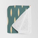 Minimalist Dash Pattern Casvani Throw Blanket Gallery Image 3