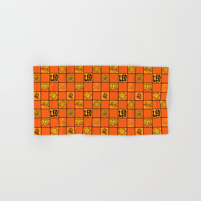 Leo Checkered Print Bath Towel Gallery Image 1