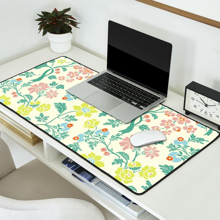 Classic Chinese-Inspired Pastel Floral Pattern Desk Mat Gallery Image 2