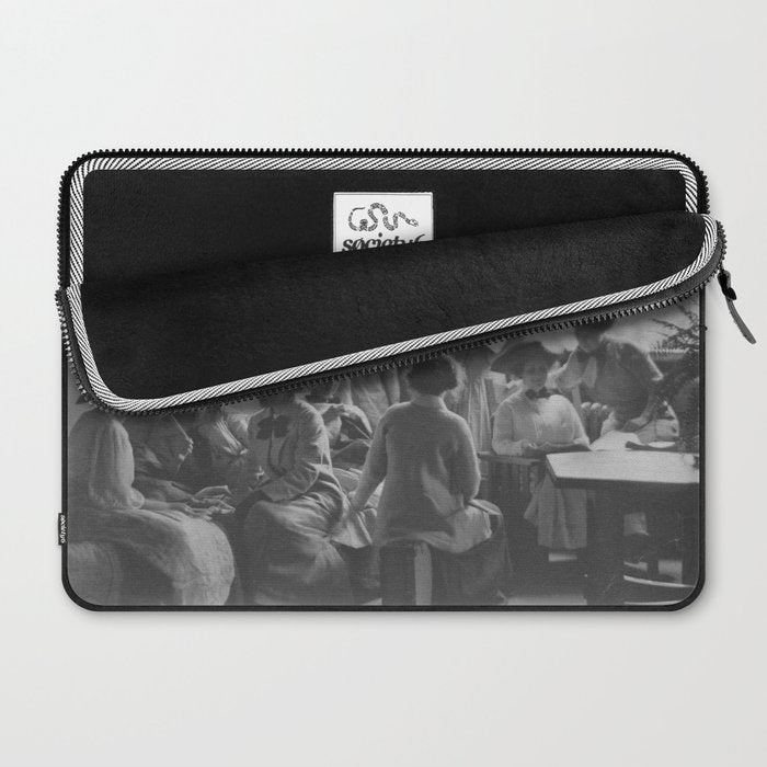 Meeting of the minds, 1912 Columbia Teacher's College vintage black and white portrait photograph Laptop Sleeve Gallery Image 2