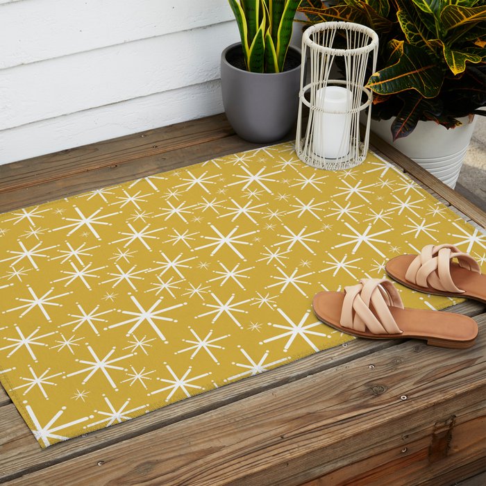 Twinkling Starbursts Mid Century Modern Pattern in Light Mustard Yellow and White Outdoor Rug Gallery Image 2
