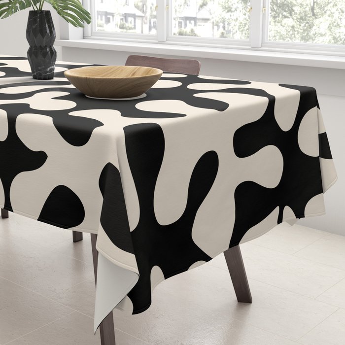 The Coral Tablecloth Gallery Image 3