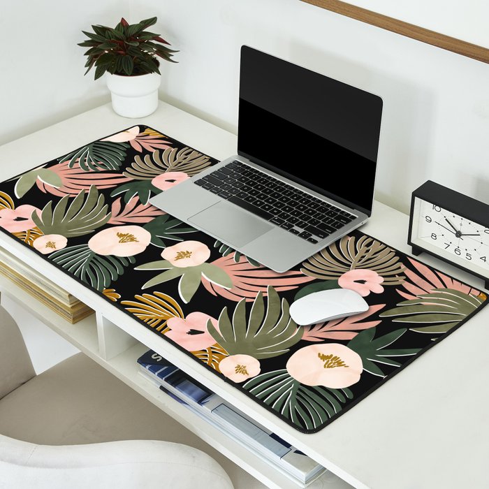 Floral garden tropical 7F Desk Mat Gallery Image 2