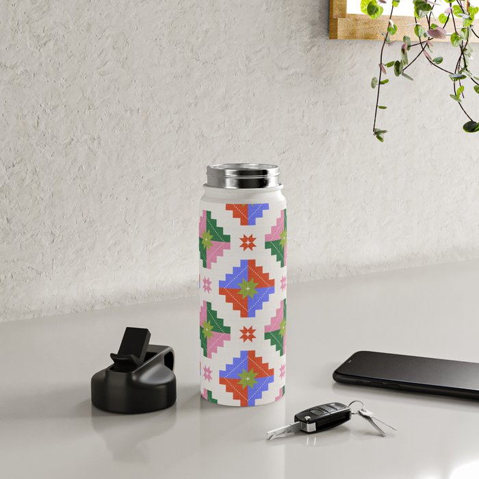 Festive Quilted Starburst Pattern - Vibrant Holiday Design Water Bottle Gallery Image 4