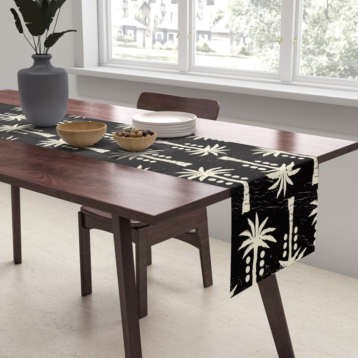 Mar de Amores Table Runner Gallery Image 2