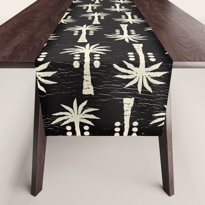 Mar de Amores Table Runner Gallery Image 1