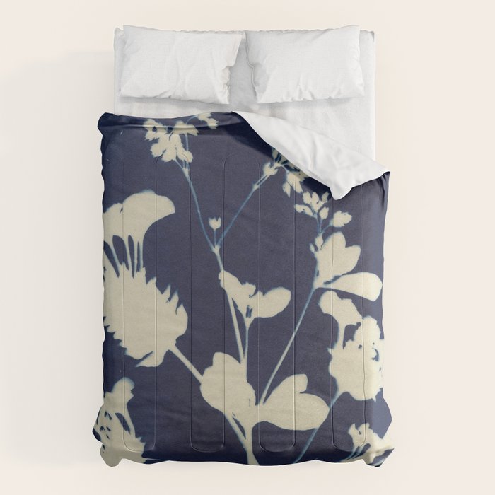 Magic in the Ordinary #12 / Dark Comforter Gallery Image 6