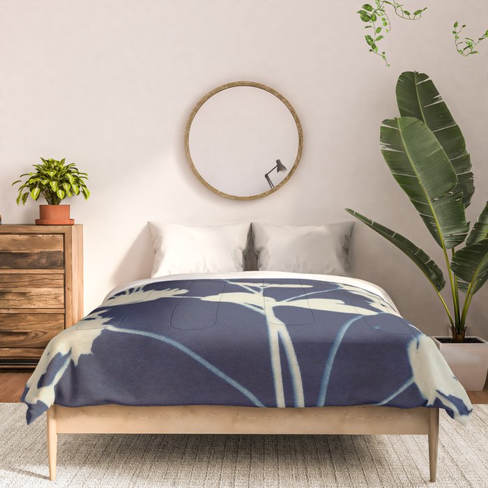 Magic in the Ordinary #12 / Dark Comforter Gallery Image 3