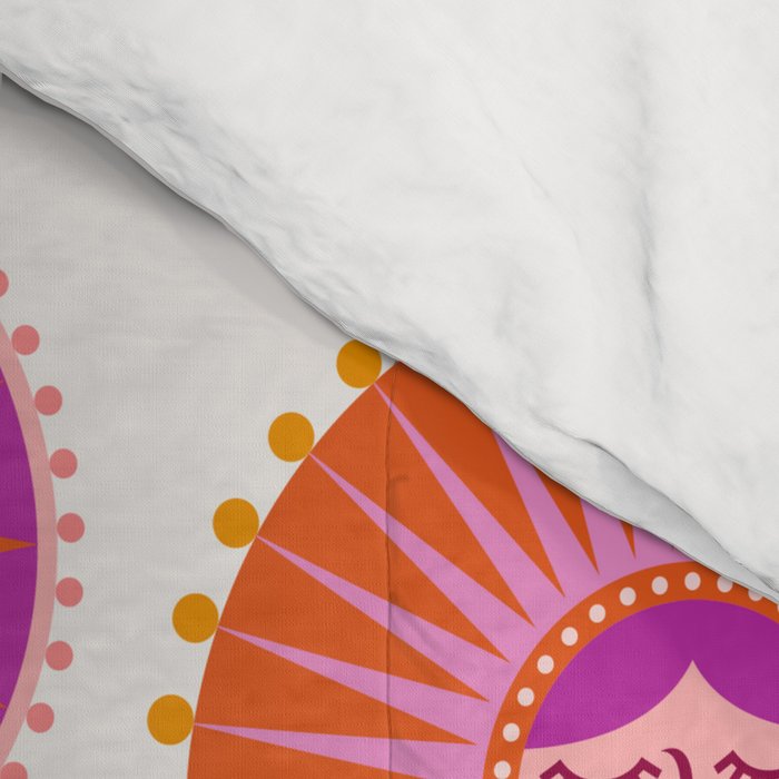 Retro Suns - Pink and Yellow Comforter Gallery Image 4