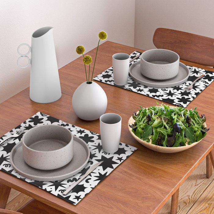Black and white fun star doodle pattern Placemat Gallery Image 2