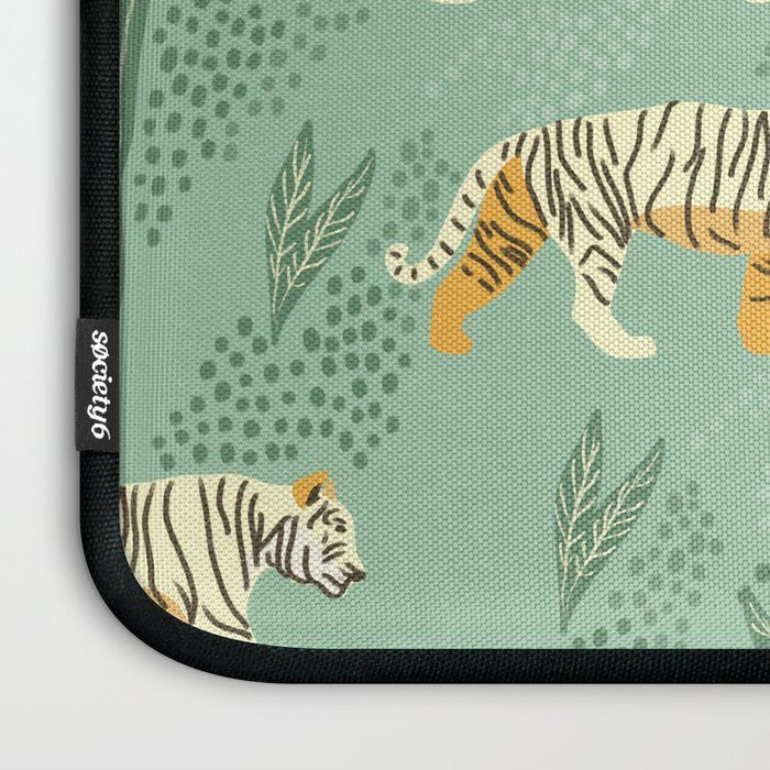 The tiger pattern Laptop Sleeve Gallery Image 3
