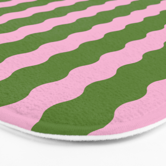 Wavy Retro Striped Pattern Bath Mat Gallery Image 3