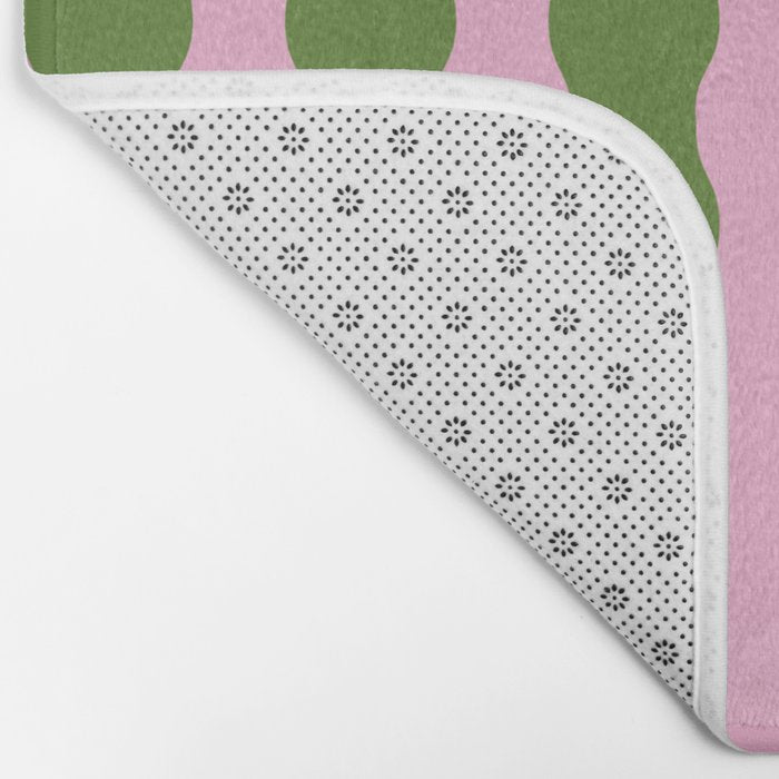 Wavy Retro Striped Pattern Bath Mat Gallery Image 2