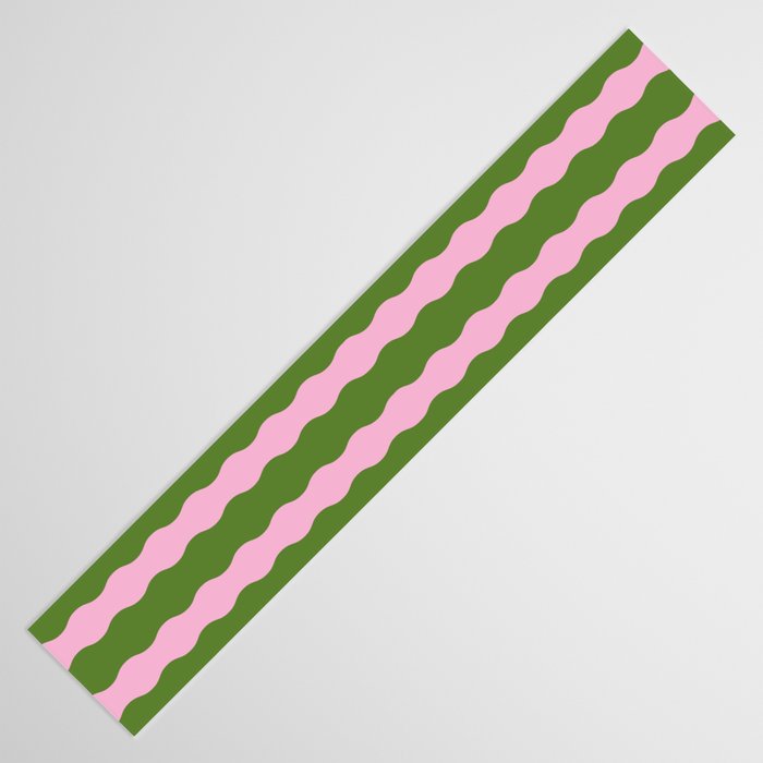 Wavy Retro Striped Pattern Table Runner Gallery Image 3