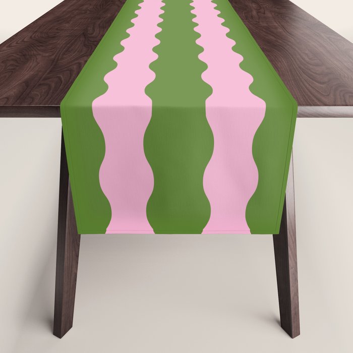 Wavy Retro Striped Pattern Table Runner Gallery Image 1