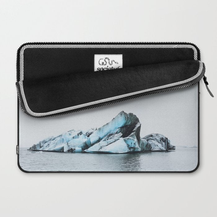 Jökulsárlón, Iceland Laptop Sleeve Gallery Image 2