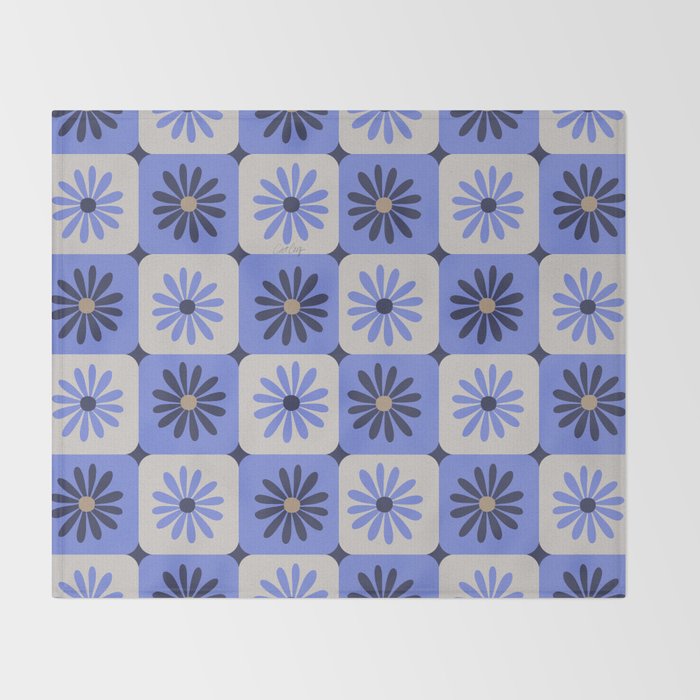 Checkered Daisies - Periwinkle Throw Blanket Gallery Image 2