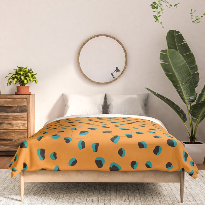 Funky cheetah animal print Comforter Gallery Image 3