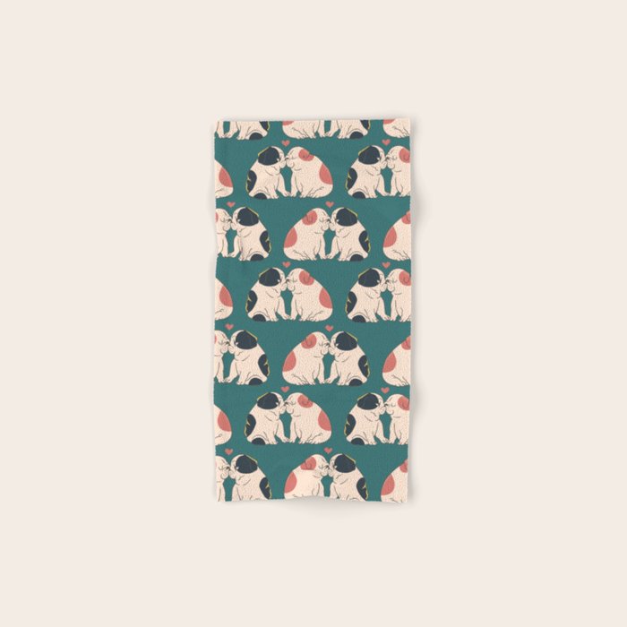 English Bulldog Kisses Bath Towel Gallery Image 1