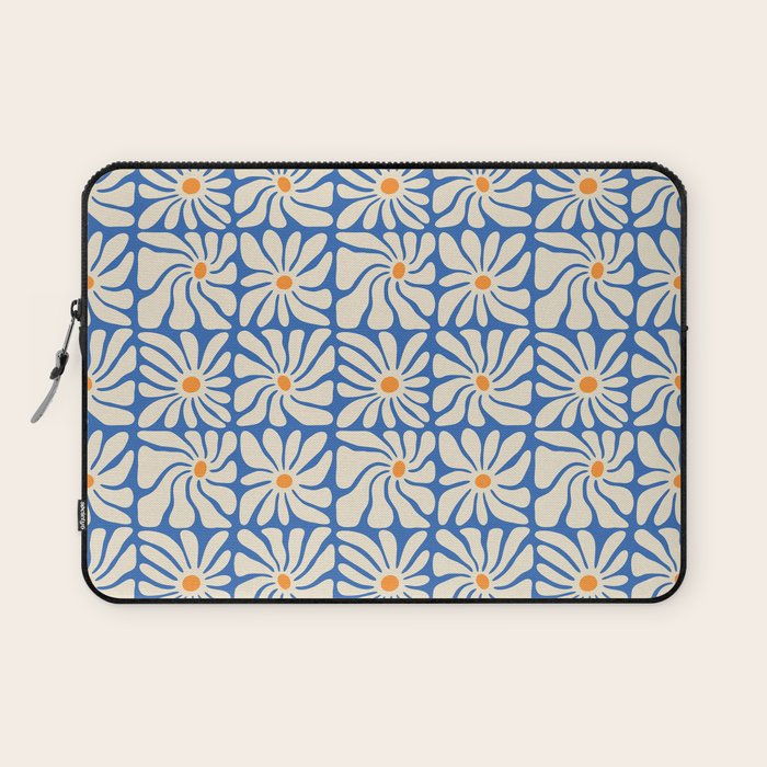 Vintage daisy flower art pattern Laptop Sleeve Gallery Image 1