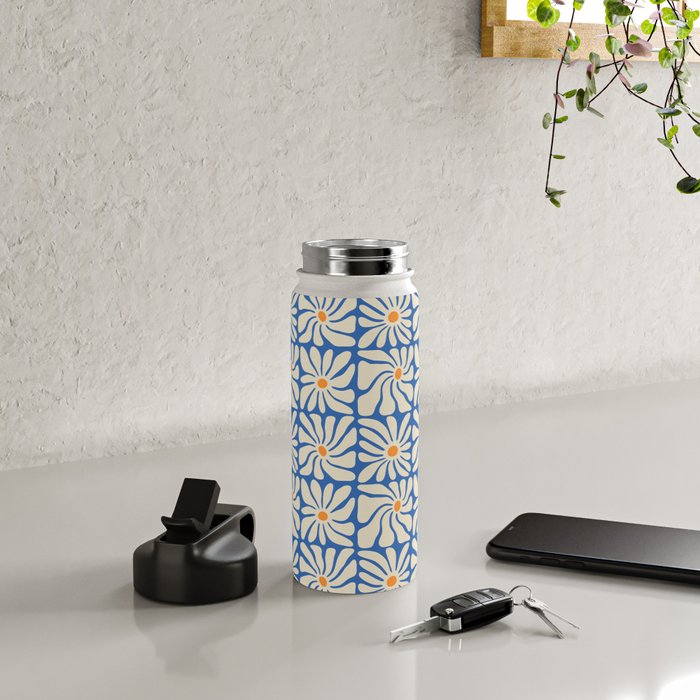 Vintage daisy flower art pattern Water Bottle Gallery Image 4