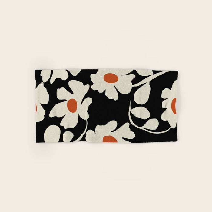 Black and white floral Bath Towel Gallery Image 1