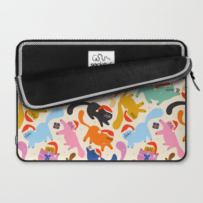 Christmas Cats in Santa Hats Laptop Sleeve Gallery Image 2