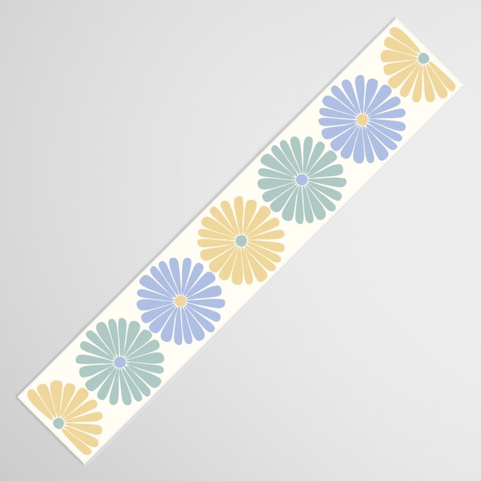 Retro Summer Daisies IV Table Runner Gallery Image 3