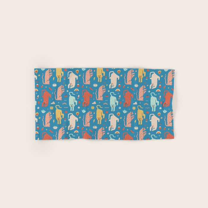 Trippy tigers Bath Towel Gallery Image 1