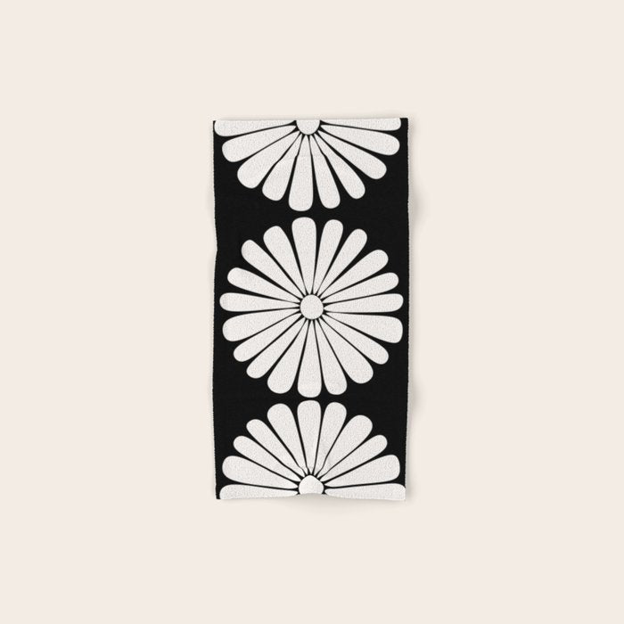 Retro Daisy Abstract II Black and White Bold Floral Bath Towel Gallery Image 1
