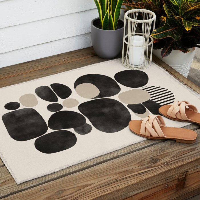 Pebble Form Outdoor Rug Gallery Image 2