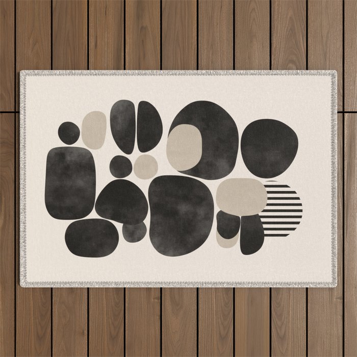 Pebble Form Outdoor Rug Gallery Image 1