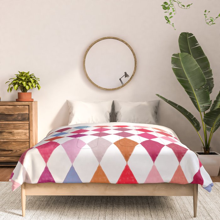 Festive Harlequin Diamond Pattern in Warm Tones Comforter Gallery Image 3