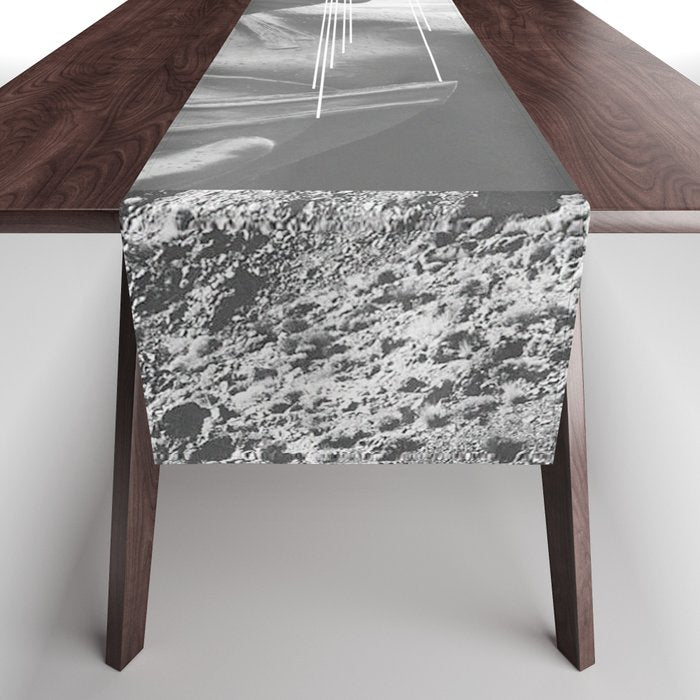 SRNT 01 Table Runner Gallery Image 1