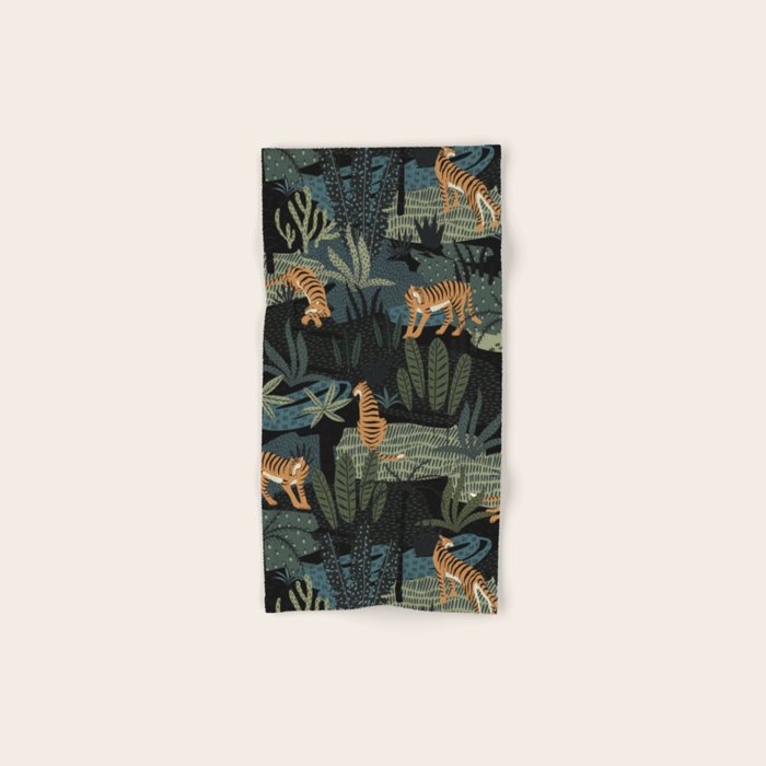 Tiger Jungle Bath Towel Gallery Image 1