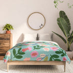 Super Bloom - Bright Floral Pattern Comforter Gallery Image 3
