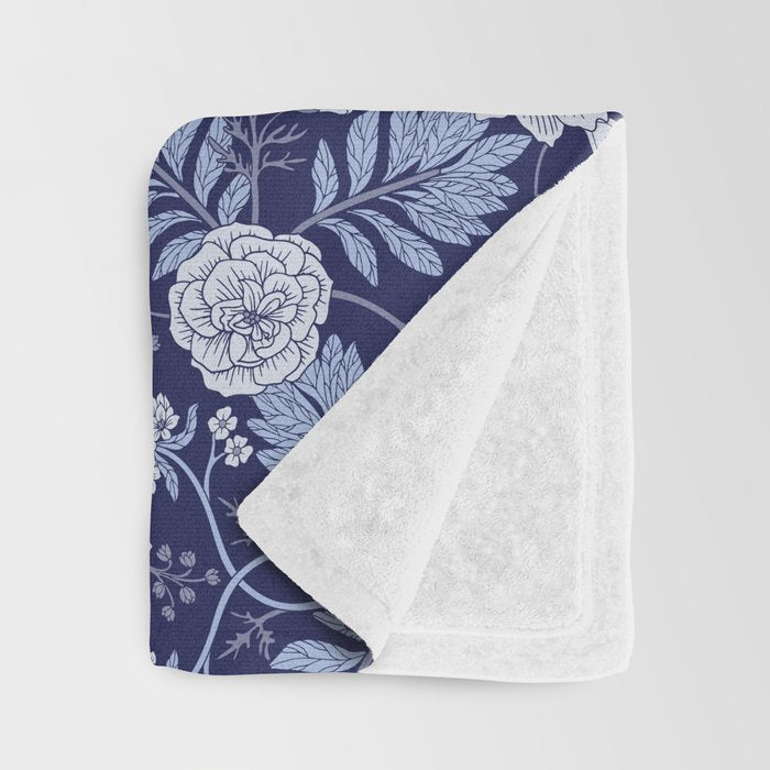 Light Blue, Cobalt Blue, & White Floral Pattern Throw Blanket Gallery Image 3