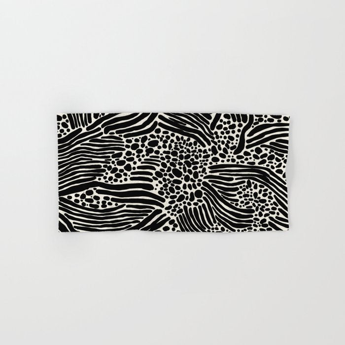 Outburst Bath Towel Gallery Image 1