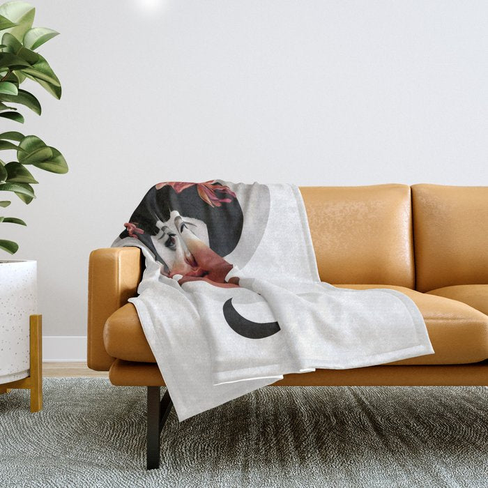 Hyperdusk II Throw Blanket Gallery Image 1