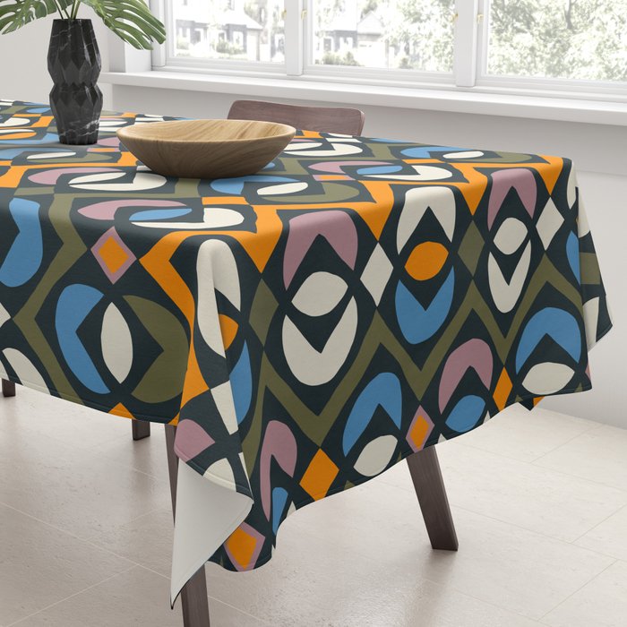 Simple Hand-cut Pattern #2 Tablecloth Gallery Image 3